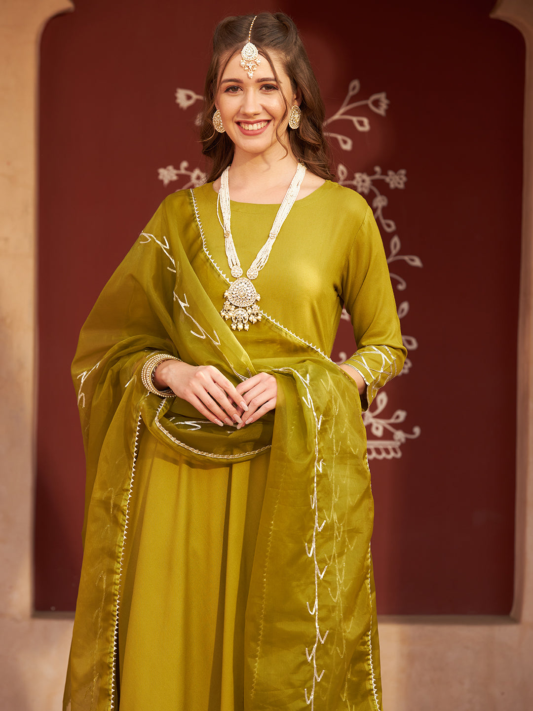 Conjunto de traje Anarkali verde Mehendi con Dupatta