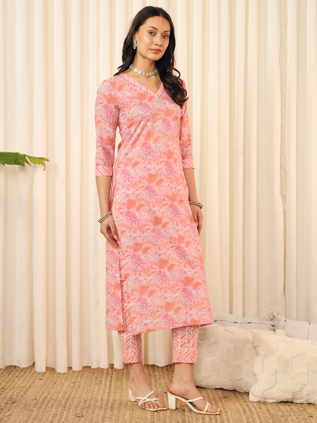 Baby Pink Ethnic Floral Kurta Set 4